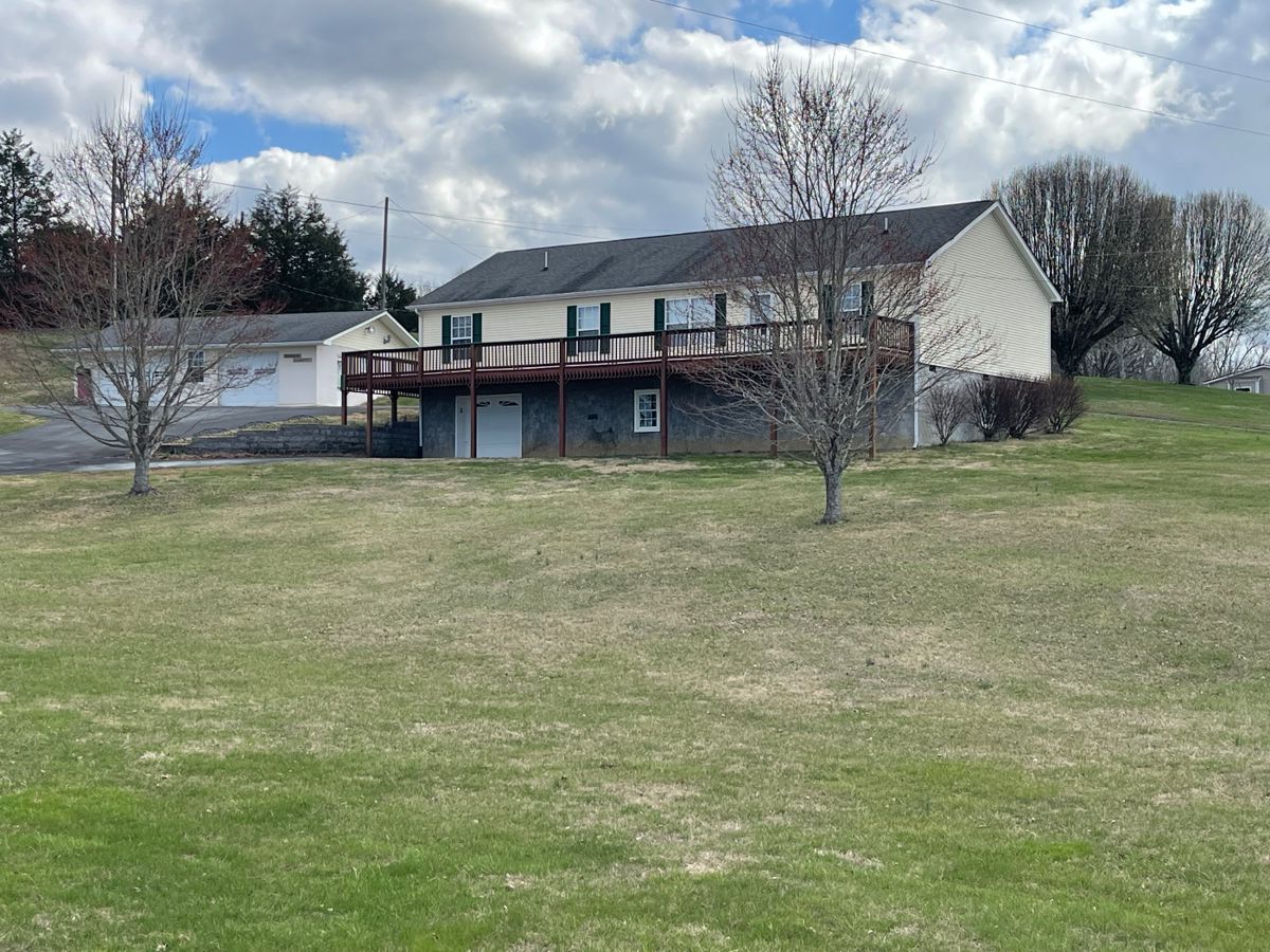 HUGE 2 DAY ESTATE AUCTION in Englewood, TN starts on 4/13/2024