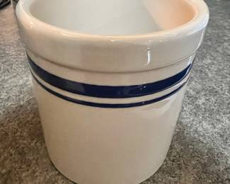 Roseville 1 Quart Ceramic Crock