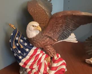 Lenox "Defender Of Freedom" Porcelain Eagle Figurine