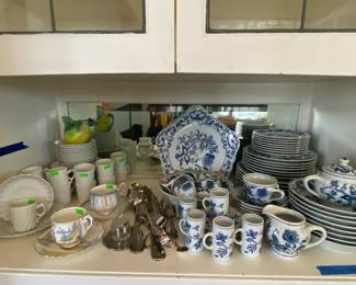Blue Danube China Set