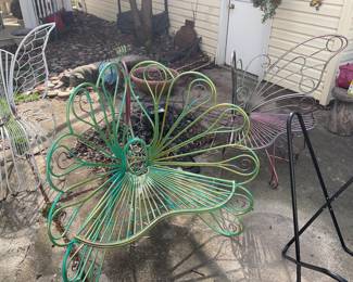 METAL GARDEN FURNITURE 