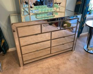 UNIQUE MIRROR FURNITURE 