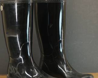 Black rubber Ugg galoshes, Size 9