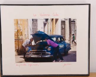 "Segunda opinión" signed and framed C-Print photographs from La Habana, Cuba series
