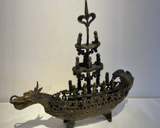 Another view of bronze funerary or sacrificial dragon boat