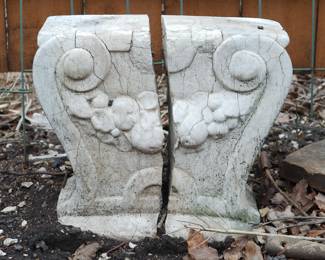 Cracked marble garden pedestal