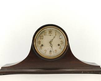 Antique New Haven "Chime Silent" mantle clock, including winding key