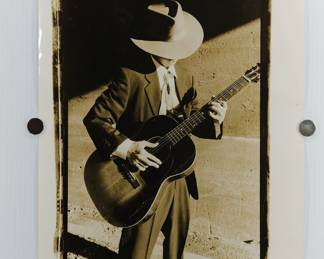 Signed Peter Amft black + white silver gelatin photograph of a guitarist, Peter Amft Photography Chicago, Numbered edition 1/100