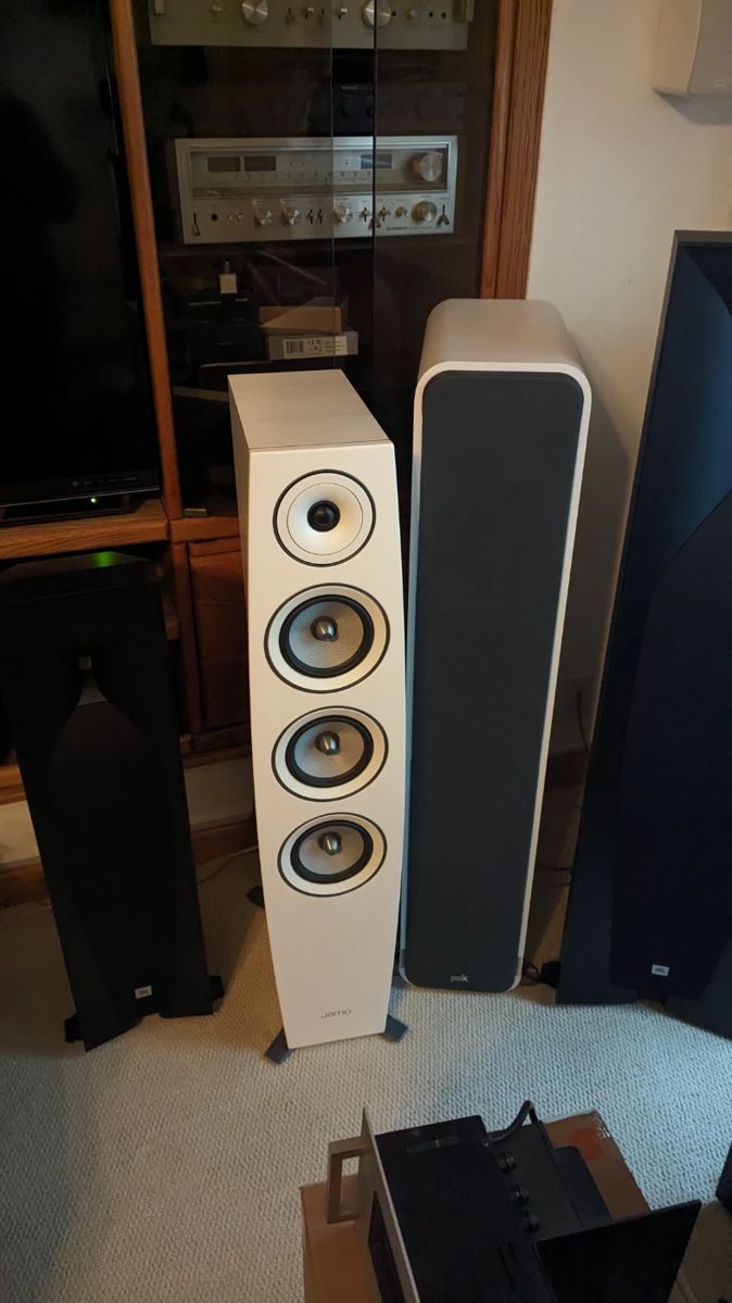 Figarden Loop Tag Sale in Fresno, CA starts on 3/15/2024