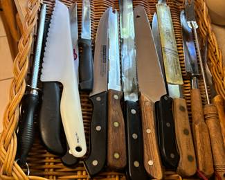 Large selection of knives
