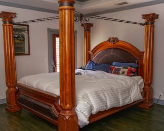King size four-post bed