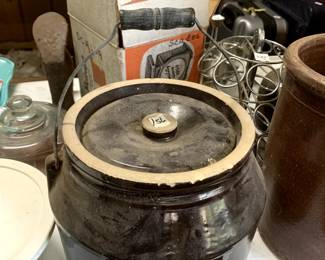 #156	Brown Pot with Lid and Handle 10x9 (no label on bottom)	 $30.00 			

