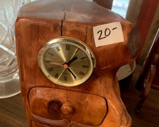 #178	Decorative Wood Stump Clock with # Drawers 9"	 $20.00 			
