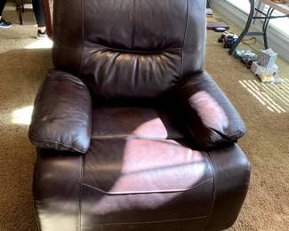 #25	Brown Pleather Recliner - Continuous Seat  - Motion Furniture	 $120.00 			
