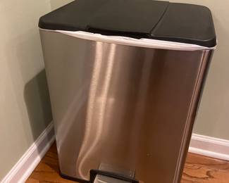 Stainless Foot Pedal Trash Can