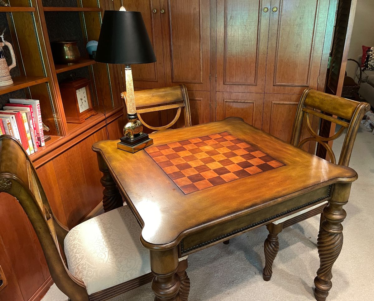 STUNNING FAIRLAWN CLASSIC JEWELRY, COLLECTIBLES... starts on 6/22/2024