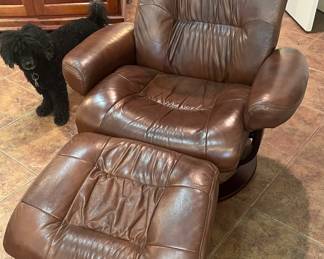 Weightless chair in brown leather