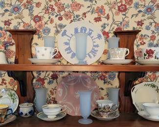 Cup& saucer sets & Wedgwood plates