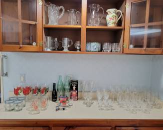 Glassware & pitchers
