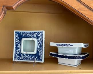 Set of 2 Chinoiserie Bulb Planters.