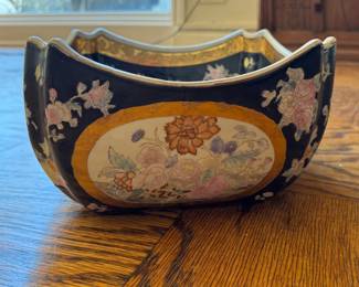 Vintage Asian Bowl. Photo 1 of 2.