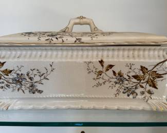 Lidded Square Porcelain Casserole. Photo 1 of 2.