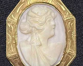 10k Gold Wrapped Cameo Pendant