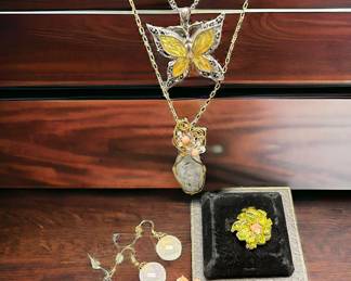 Jewelry Butterfly Floral Theme