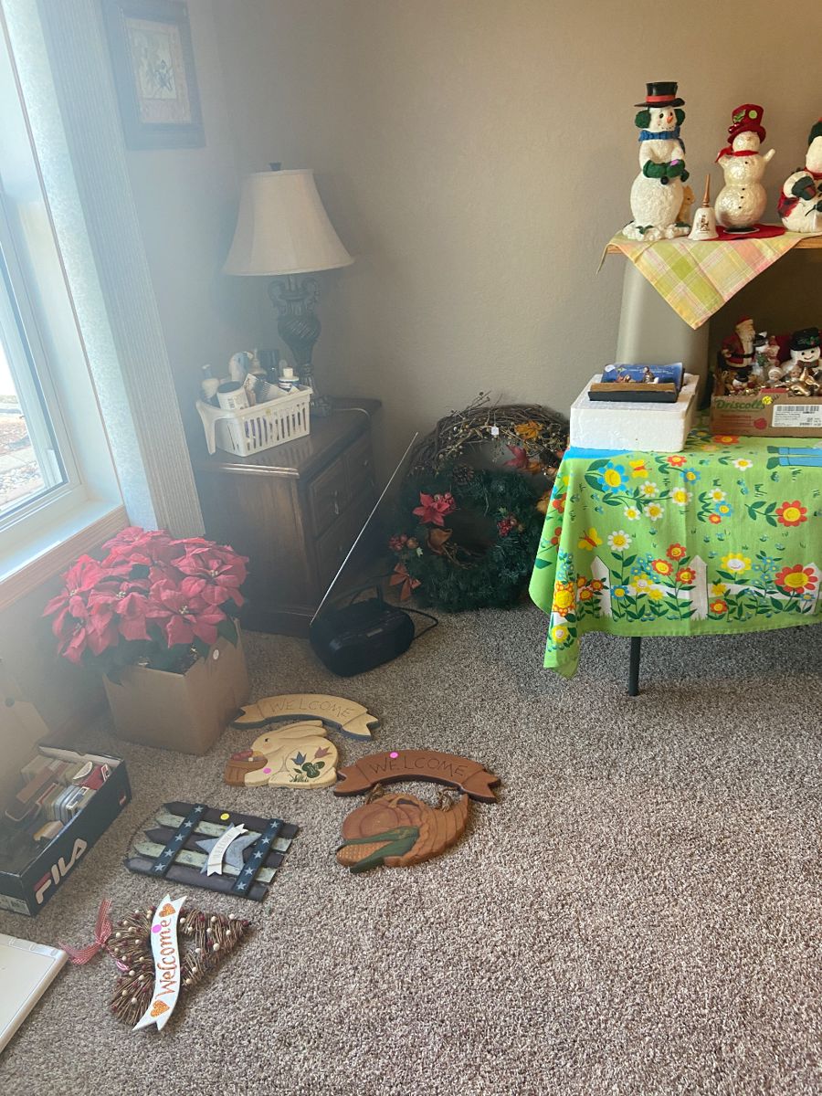 Yvonnie Walker Moving Estate Sale in Wells, MN starts on 3/22/2024