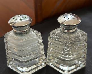 Glass Salt & Pepper shaker