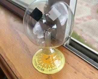 Vintage radiometer space age sphere solar powered engine 