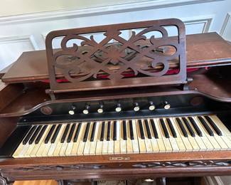 Mason & Hamlin Organ Company Styke 214 no. 96192