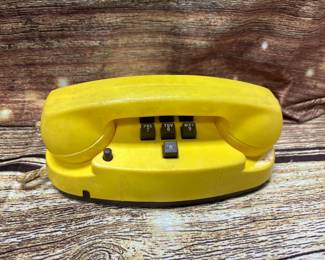 vintage talking play phone, battery operated, untested