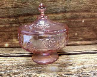 West Moreland pink carnival glass, rose and lattice 6â footed covered candy dish, no damage