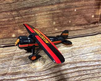 Die cast metal Massey-Harris model plane, by Spec cast