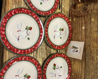 5- Longaberger snowman plates, red trim