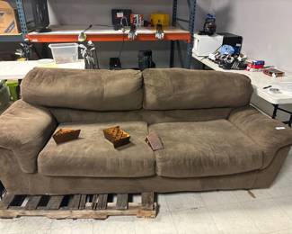 Brown microfiber couch, 91x41
