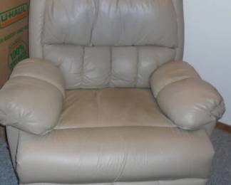 RECLINER