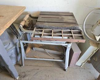 #4516 • Vintage Craftsman Table Saw
