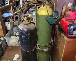 #1544 • Welder with Tanks
