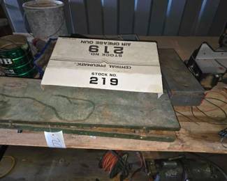 #2020 • Tap and Die Set, Air Grease Gun, Screw Threading Set
