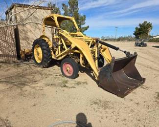 #65 • Ford 601 Tractor
