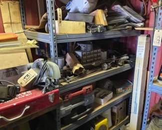 #1533 • Metal Rack
