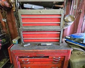 #1552 • Rolling Tool Box
