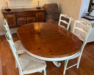 #3	Hand Painted "Pulaski furniture", Pedestal dining room table w/leaf, 4 ladder back woven chairs (1 captains chair) - Yellow and green applique details. Made in USA. 42-62x42x3.5	 $ 200.00 																							