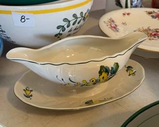 #69	Villeroy + Boch Aplle and pear pattern gravy boat	 $ 25.00 																							
