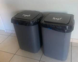Etrashcans