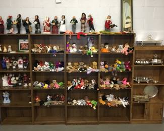 Wow! Carolers and beanie babies