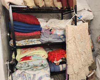 Quilts -,Bedspread Sets for King and Queen Bed- Blankets- Pillows-,Sheets