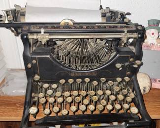 Antique Typewriter 